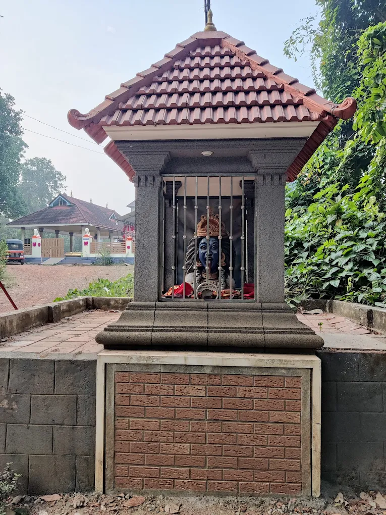 Pandalam Kadakkad Sree Bhadrakali Temple in Kerala