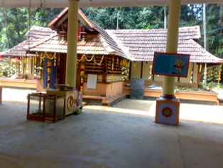  Pandalam Kadakkad Sree Bhadrakali   Temple pathanamthitt Dresscode