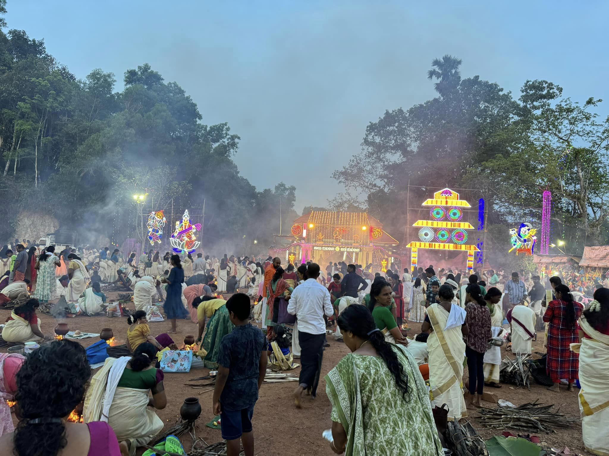  Punthalaveettil  Devi Temple Pathanamthitta Dresscode