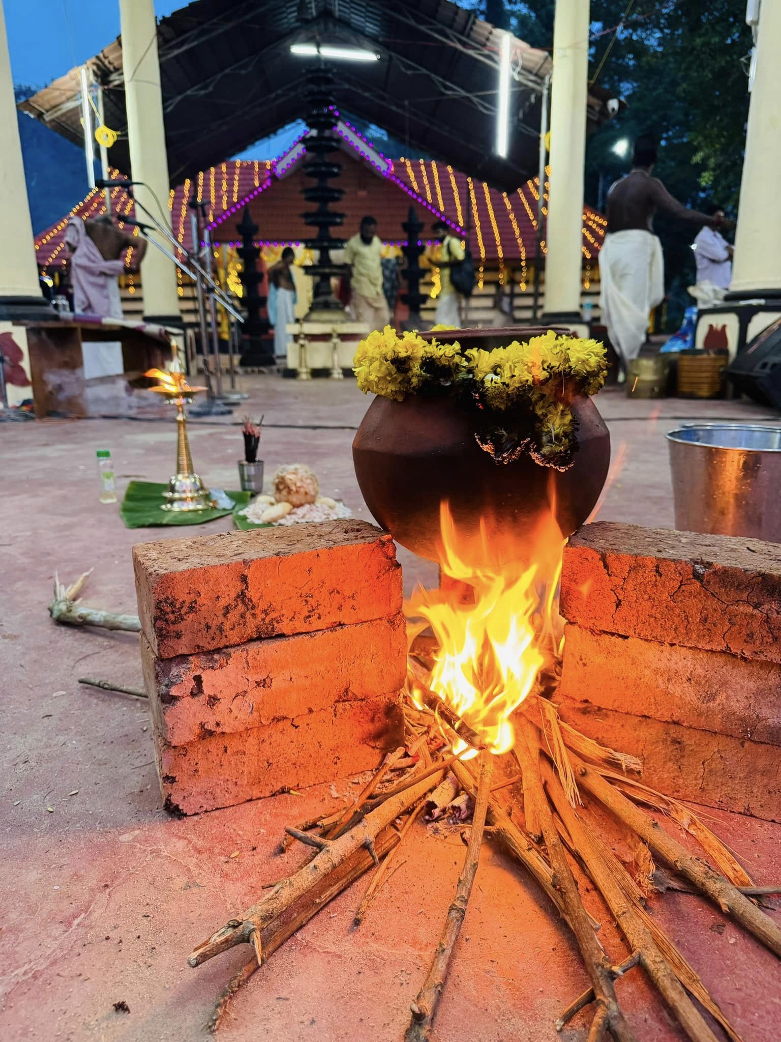 Images of Pathanamthitta  Punthalaveettil  Devi Temple