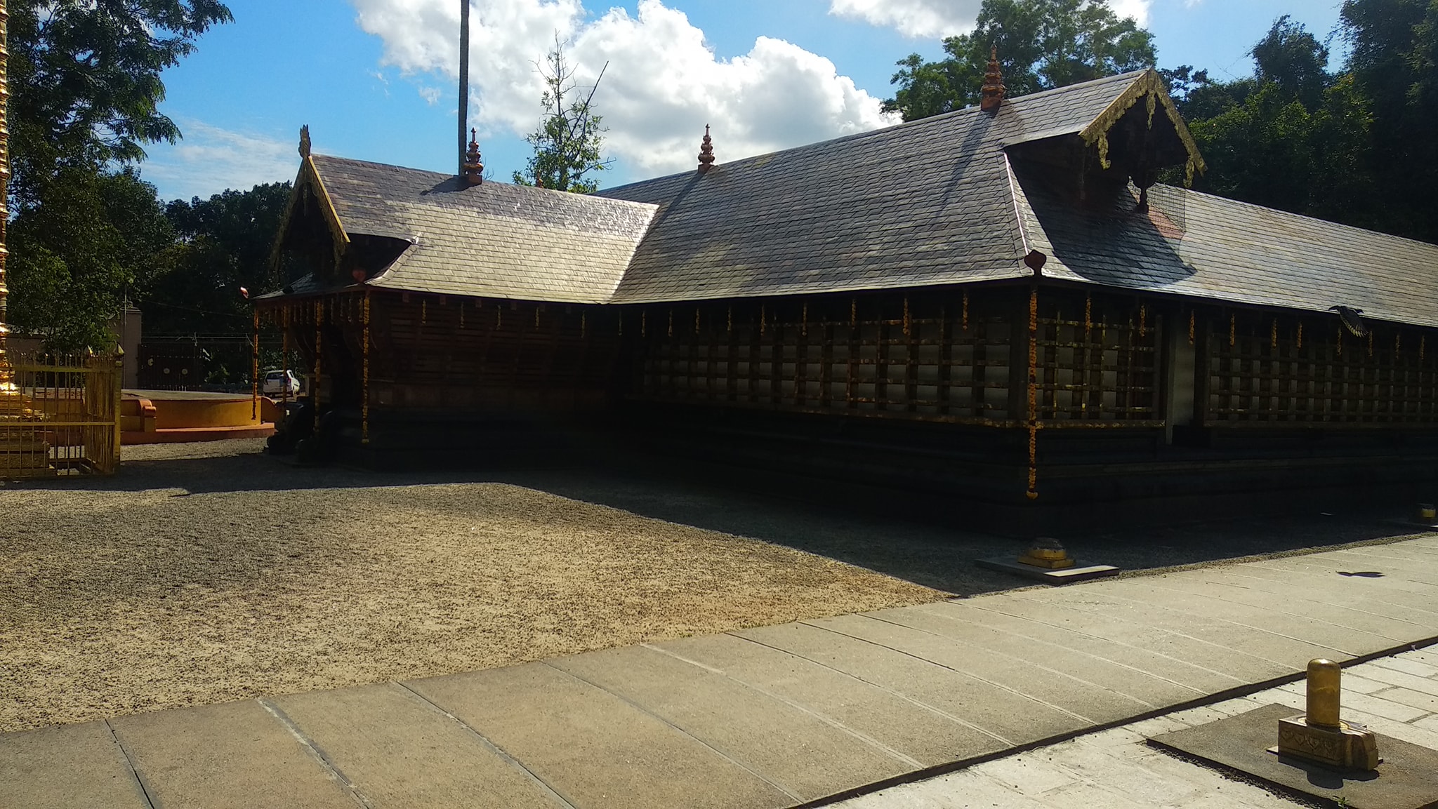 Images of Pathanamthitta Trichennamangalam Sree Narayana Temple