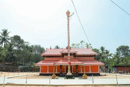  Oyoor Keezhoottu Temple in Kerala