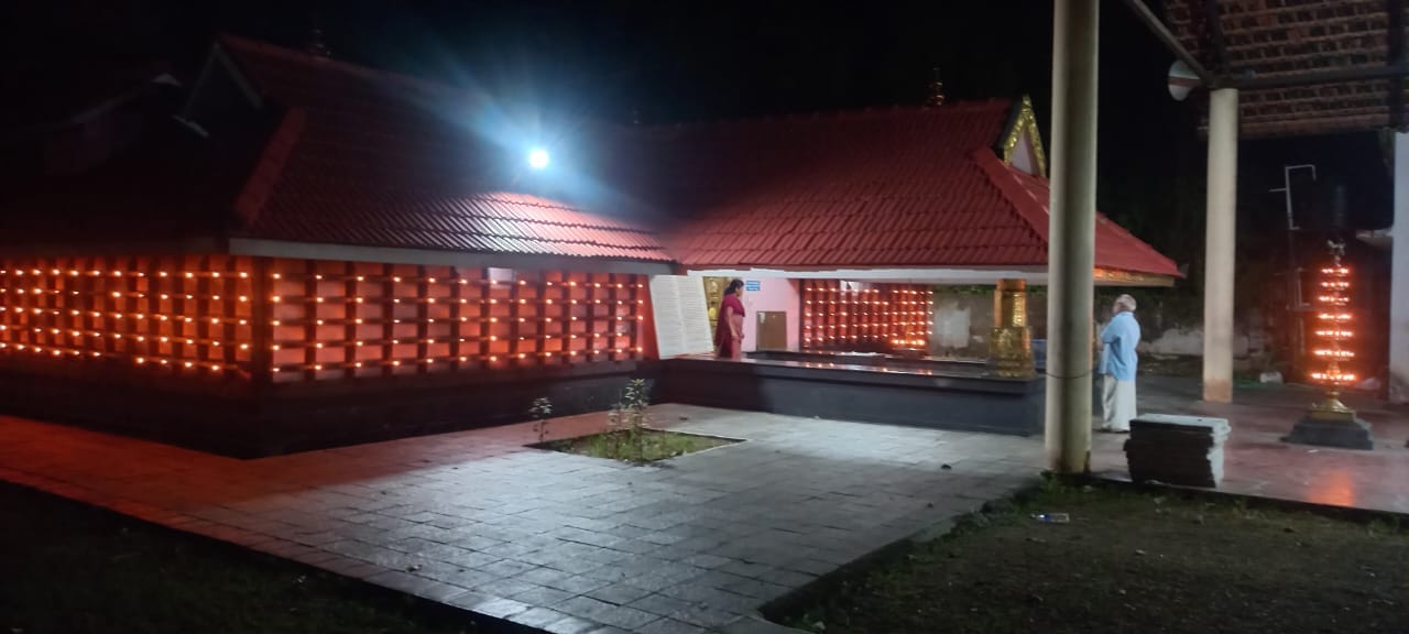 Govindan Kulangara Devi Temple Pathanamthitta Dresscode