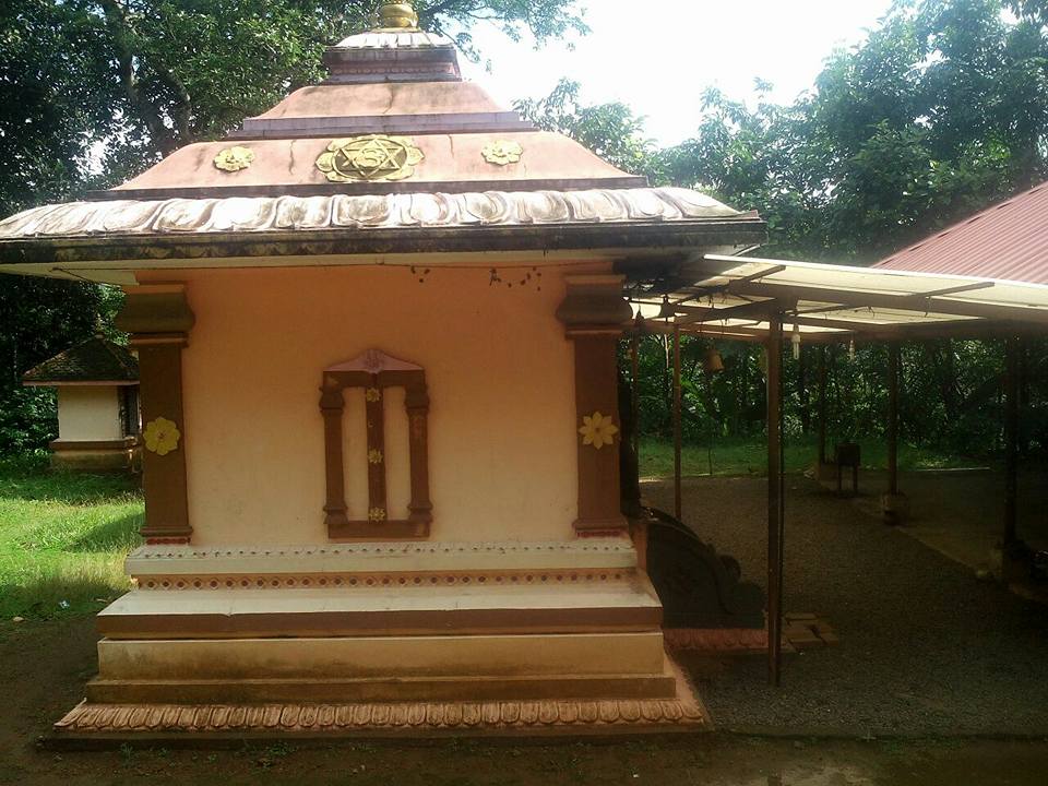 Kadammankunnu Mahadeva Temple Pathanamthitta Dresscode