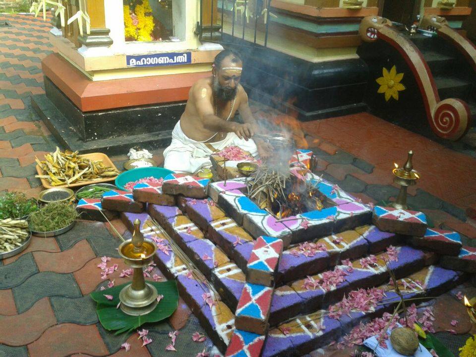 Images of Pathanamthitta Mothiravayal Sreemahadheva  Temple