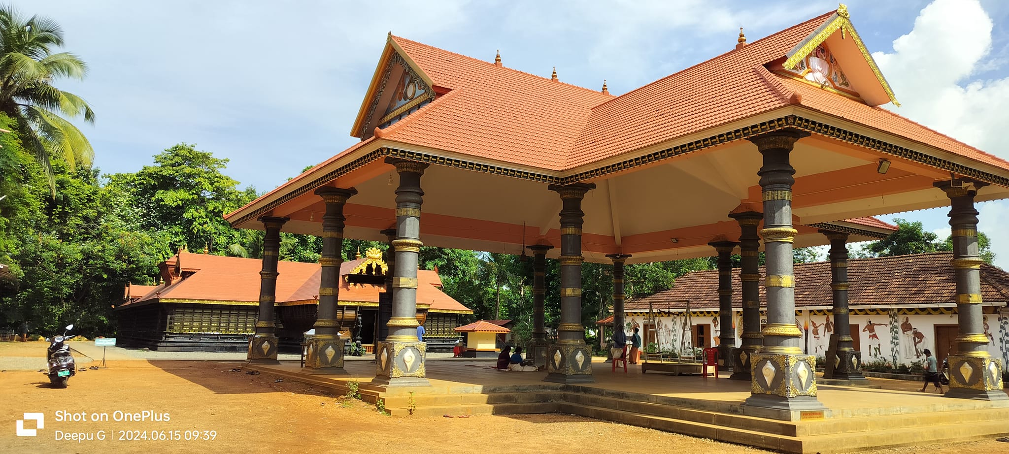 Puthenkavil Bhagavathy temple Pathanamthitta Dresscode