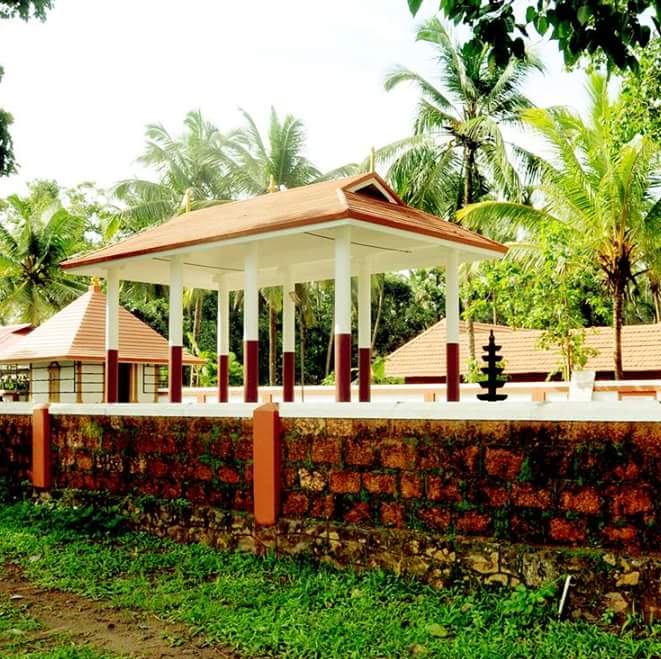 Images of Thrissur Korattikkara Vishnu Bhagavathy Temple