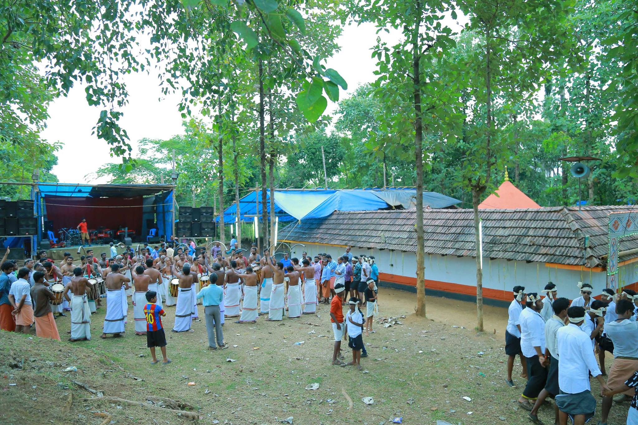 Erupurath Mahavishnu Temple Thrissur Dresscode