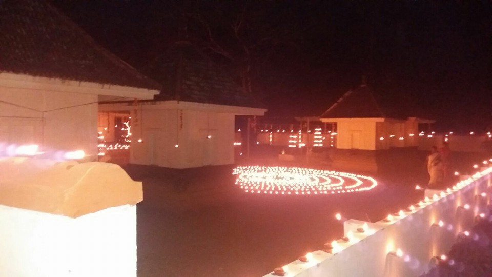 Chengamthuruthi Siva-Sakthi Mahavishnu  Temple Thrissur Dresscode