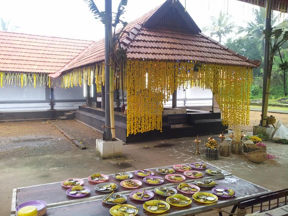 PannimkulangaraSree Bhagavathi Temple Thrissur Dresscode