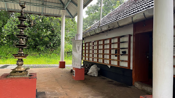  Payyurkav Temple in Kerala