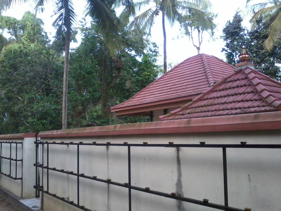 Kuttur Anthimahakalan  Temple Thrissur Dresscode