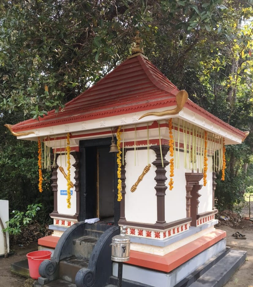 Maniyamkadu  Devi  devi Temple in Kerala