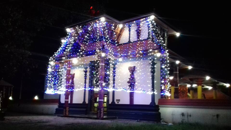 Chiravarampathukavu  Bhagavathy Temple Thrissur Dresscode