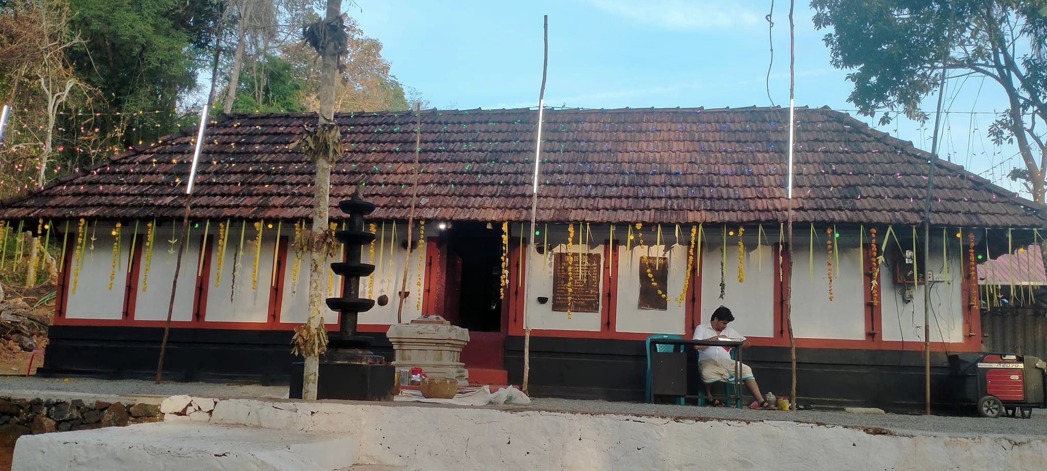  Valakkavu Kodump Sreekanteswara is an Shakthi  in Hinduism