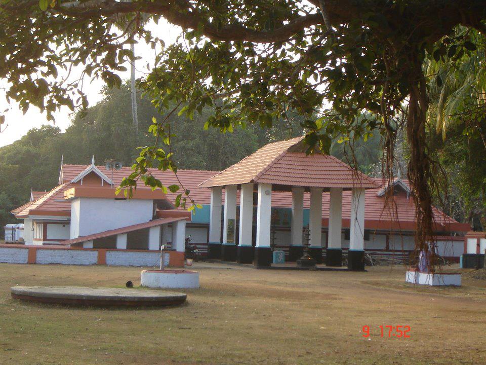  Pathiyarkulangara  Bhagavathy Temple in Kerala