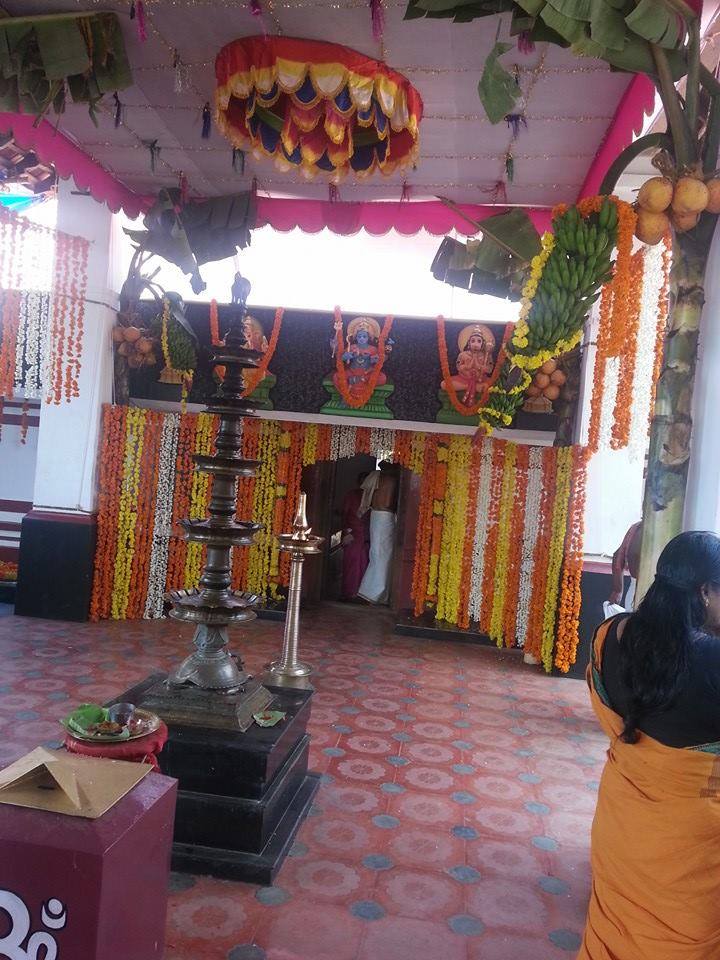  Pathiyarkulangara  Bhagavathy Temple Thrissur Dresscode