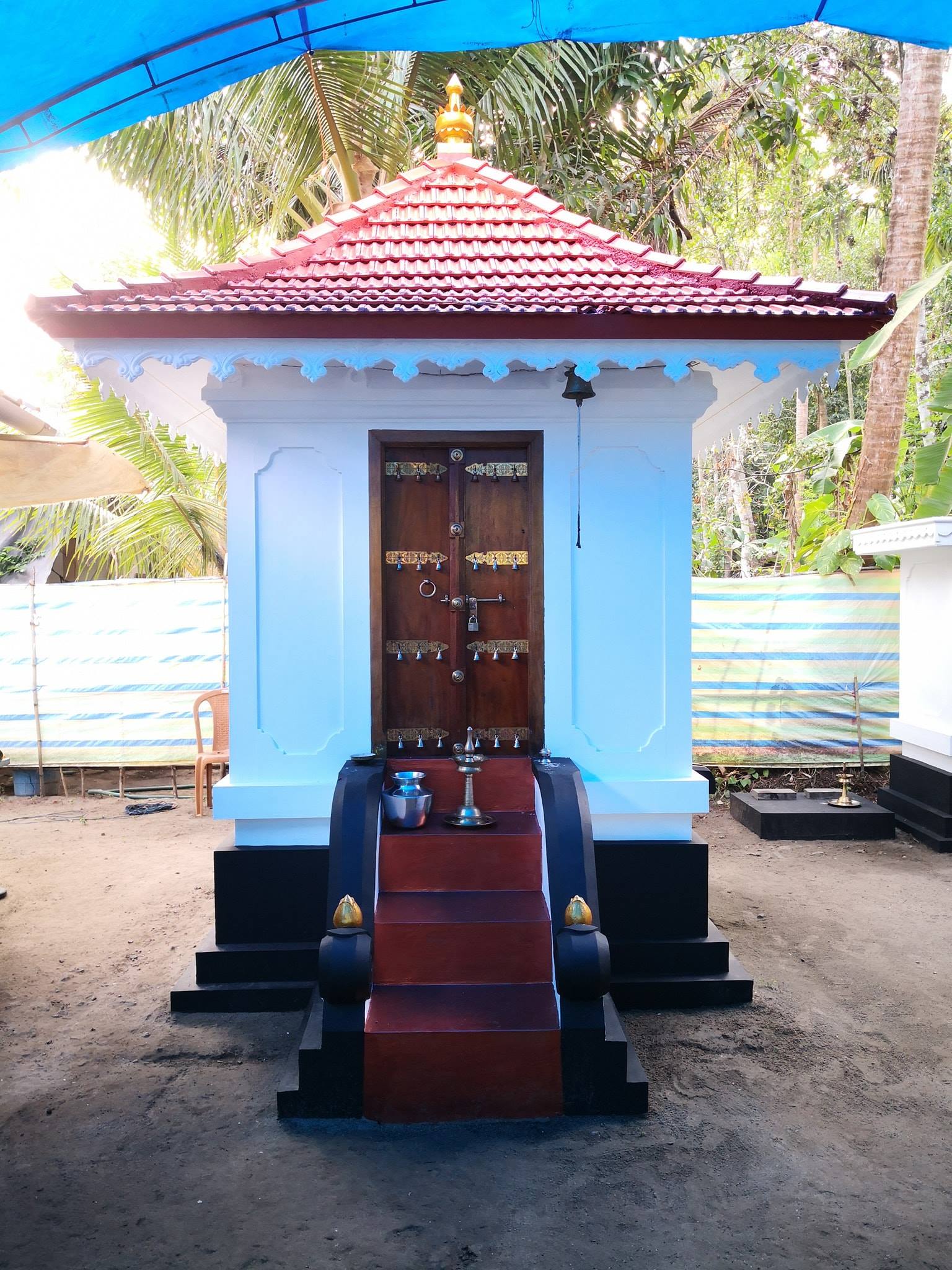 Veluthappurakkal Bhagavathy is an Shakthi  in Hinduism