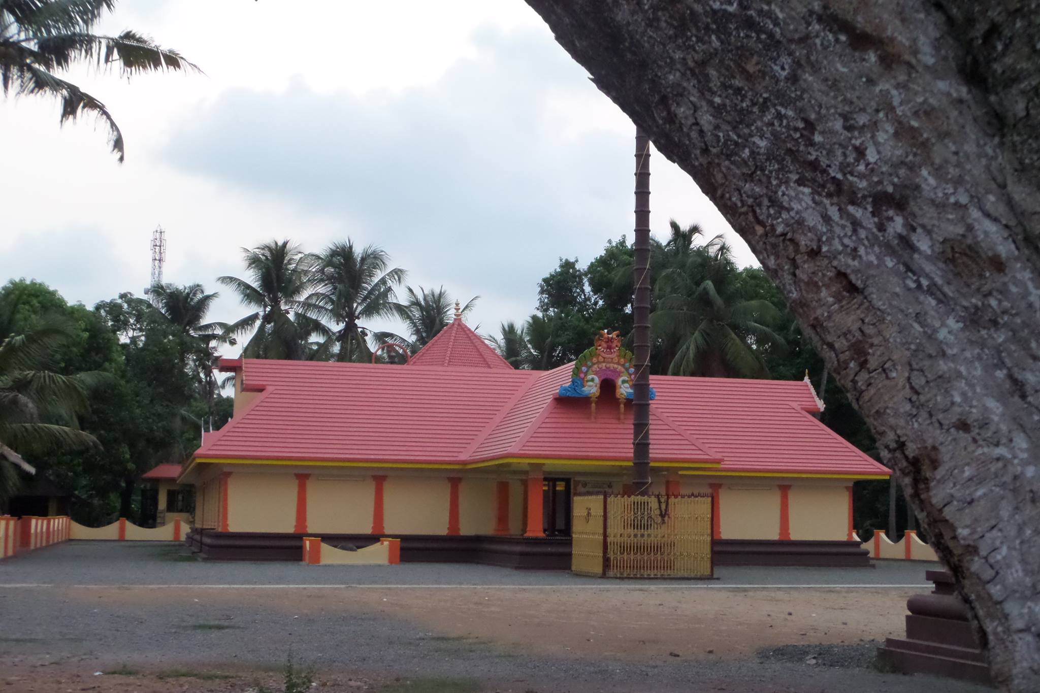   Vellarapilly Bhagavathy  Temple Thrissur