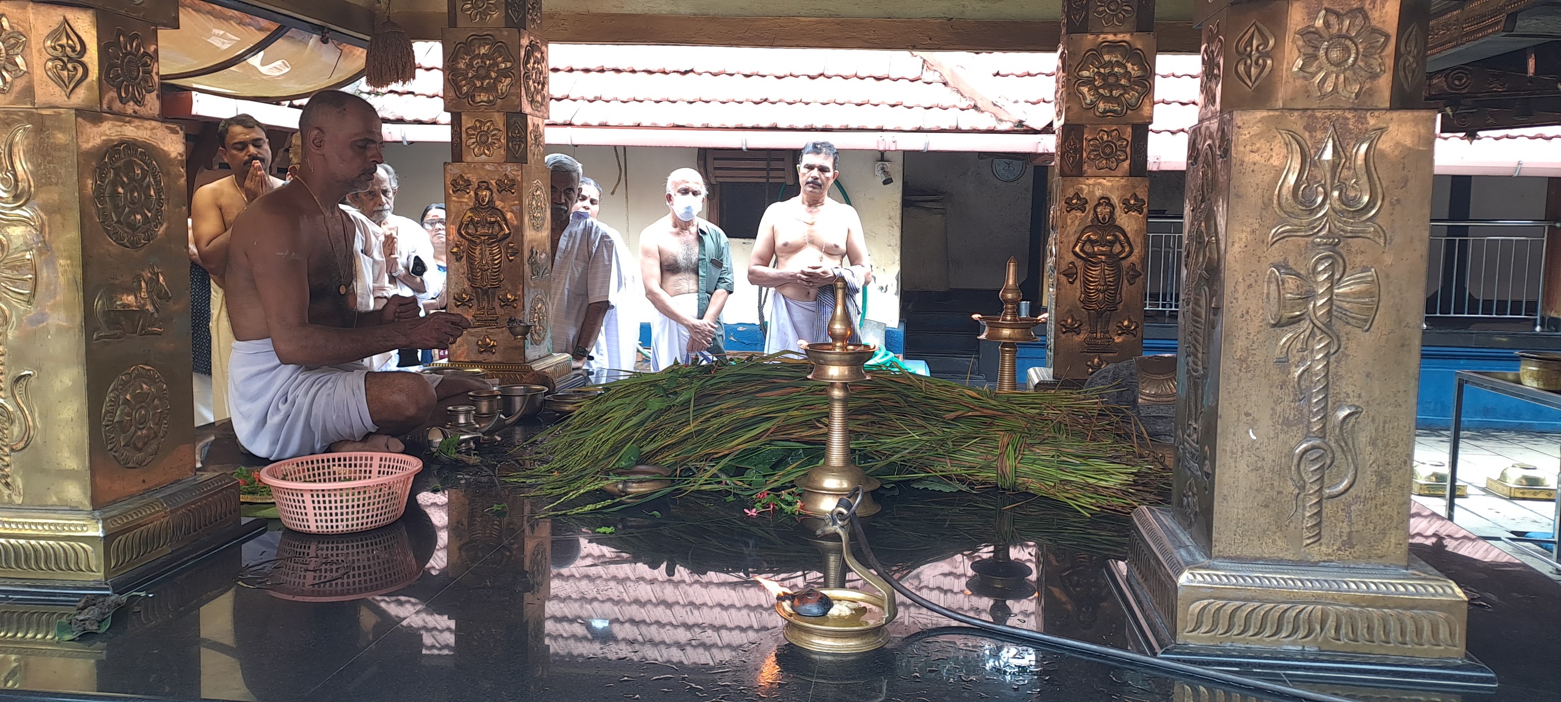 Images of Thrissur Viyyoor Shiva Temple