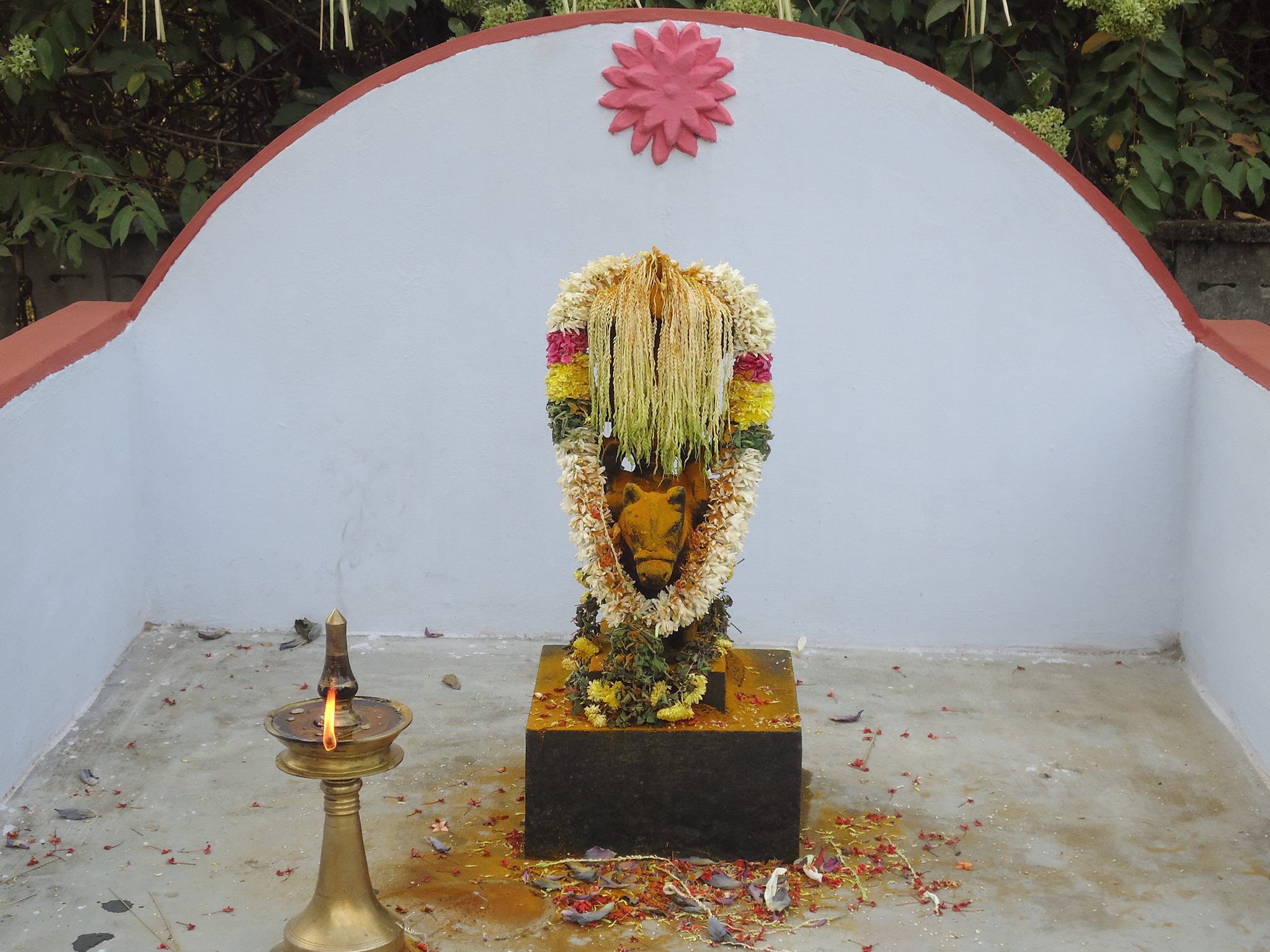 Thooprath Bhagavathy is an Shakthi  in Hinduism