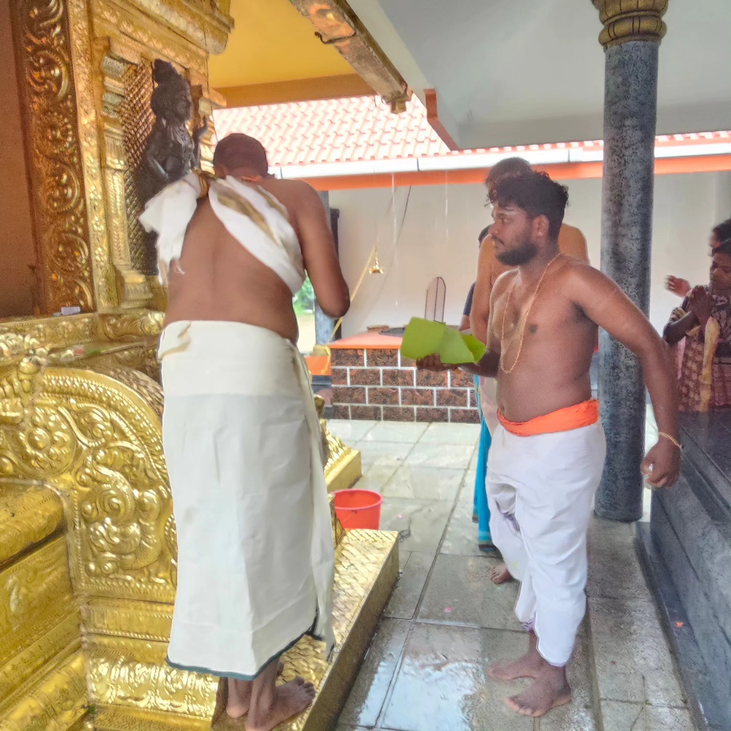 Anjaparuthi Umamaheswara Temple