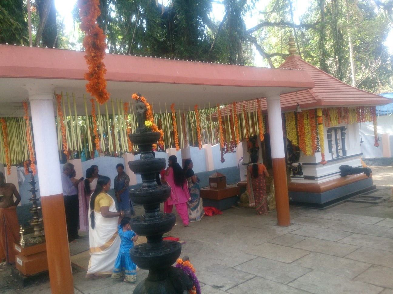  Maniyamkavu Devi Temple Thrissur Dresscode