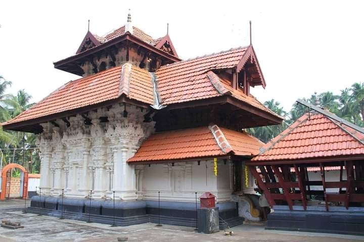  Laloor  Bhagavathy  Temple Thrissur