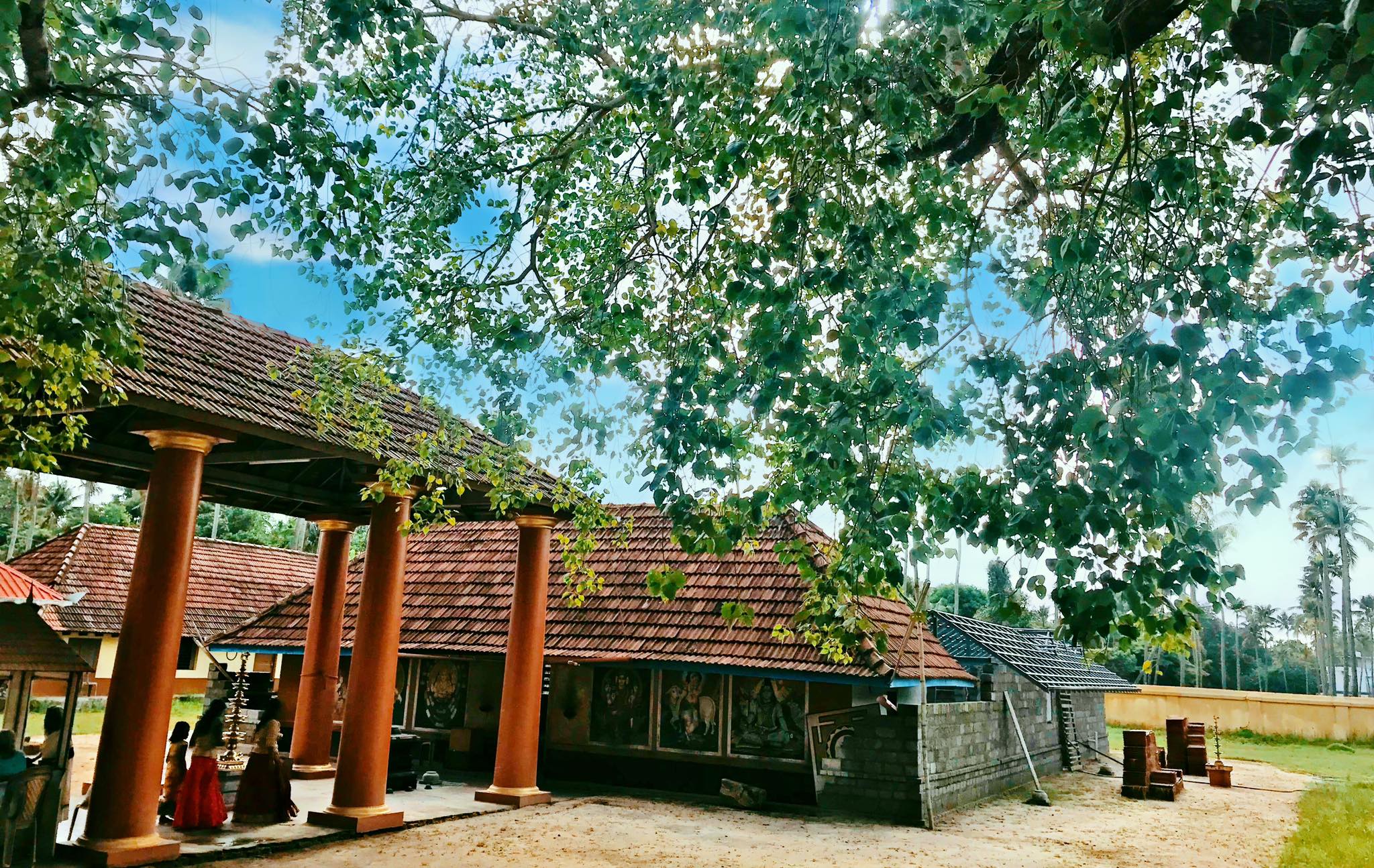  Ponjanam Bhagavathy  Temple Thrissur Dresscode