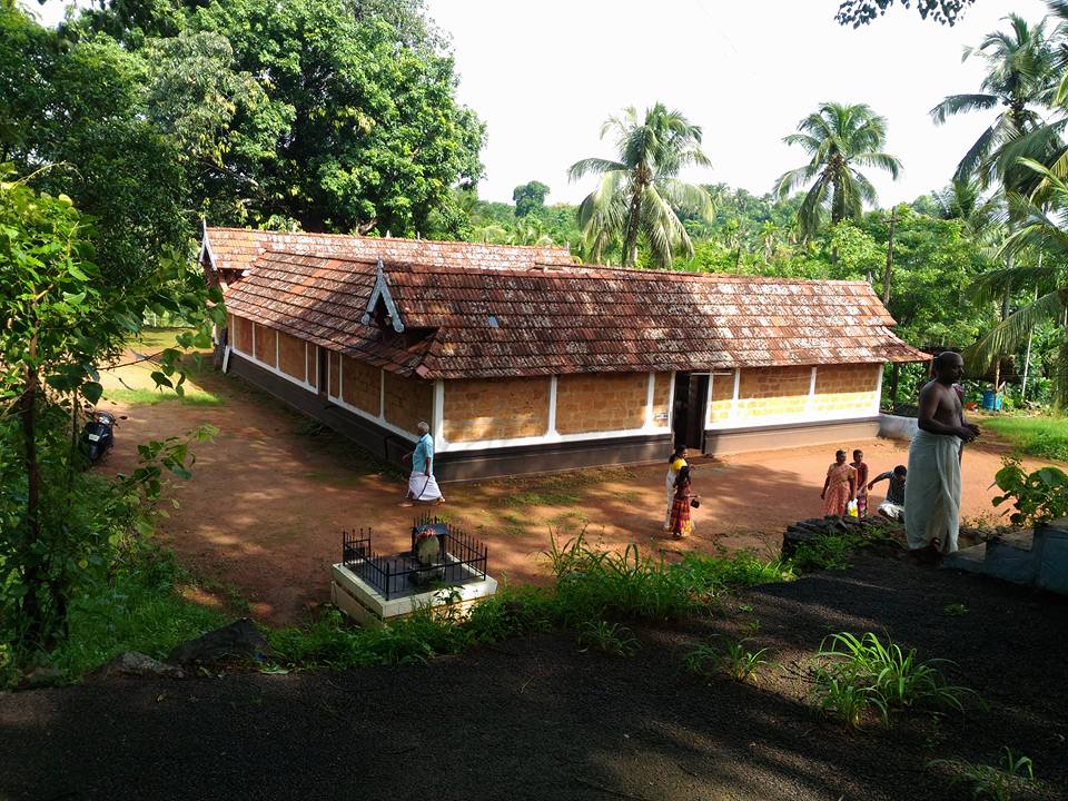 Sri Pera Bhagavathi Temple Thrissur Dresscode