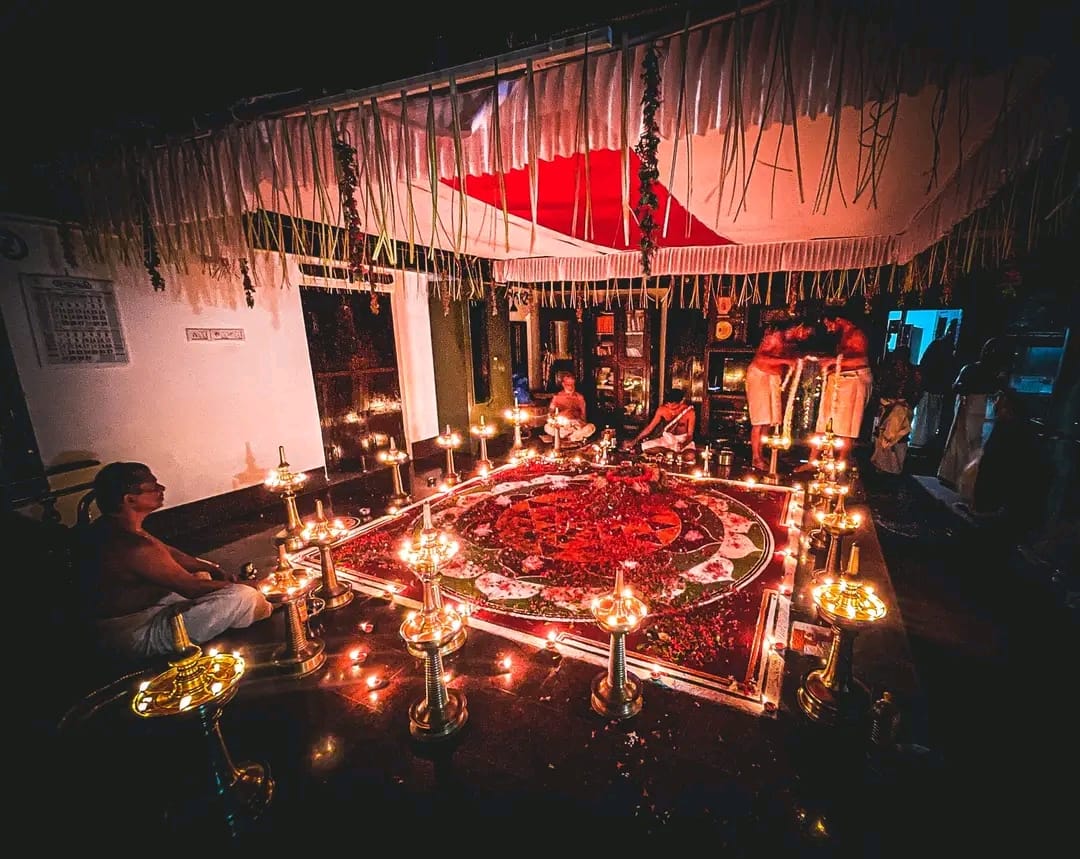  Muringoor  Bhagavathy  Temple Thrissur