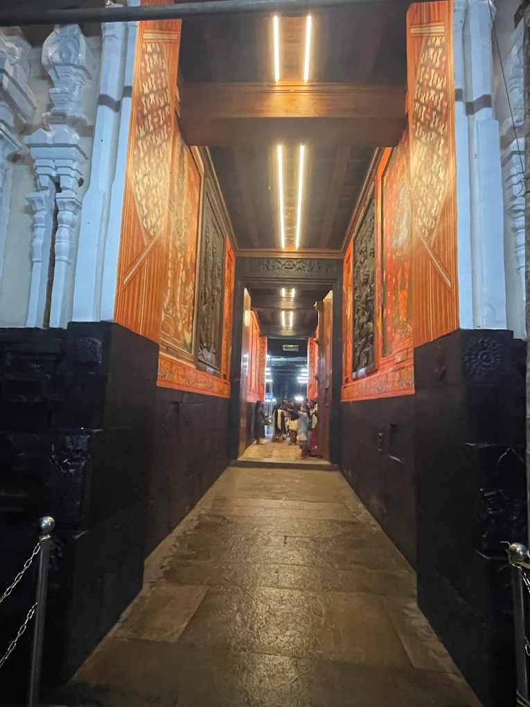 Traditional oil lamps of Sree Koodalmanikyam Temple