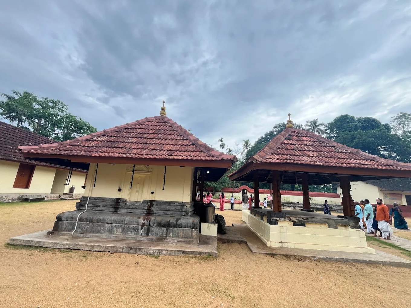 Front view of Thiruvanchikulam Mahadeva Temple  in Thrissur