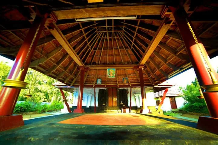 Vaikkam Temple Padiyoor Thrissur Kerala traditional Hindu temple view