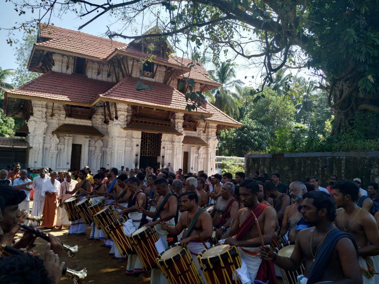 Images of Thrissur Urakam Ammathiruvadi Temple