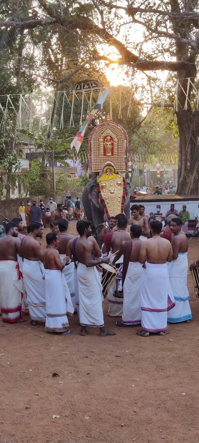 Thiruvathira Mahotsavam and Dashalaksha Deepotsavam Chowalloor Sivakshethram Thrissur Kerala