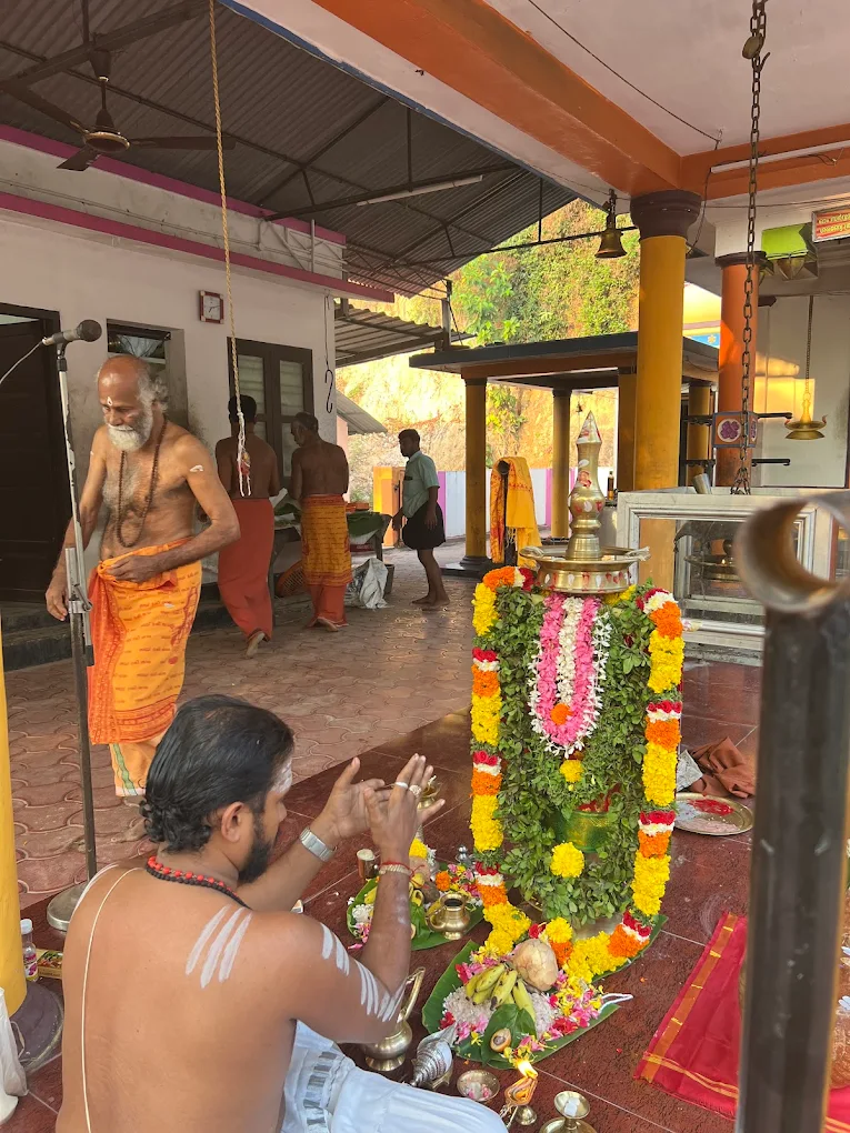  Kamukinkodu Sree durga devi temple in Kerala