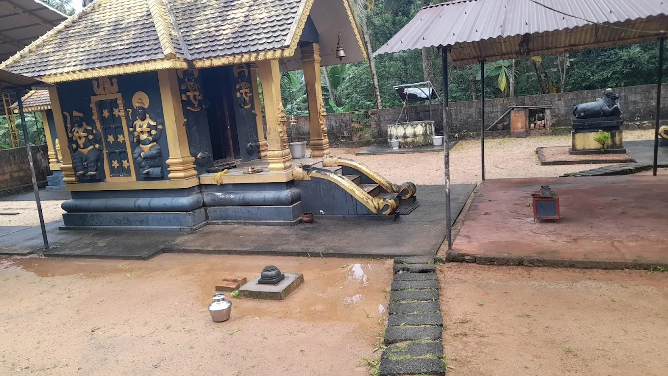 Kuthirakkulam Mahadeva Bhadrakali Devi Temple