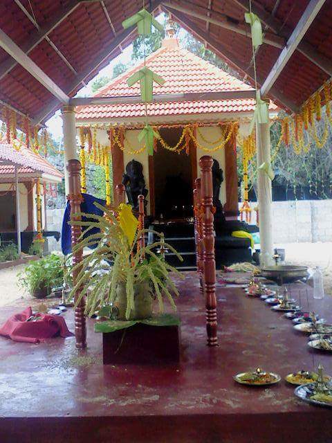 Images of trivandrum Thottathil Nagarukavu durga temple