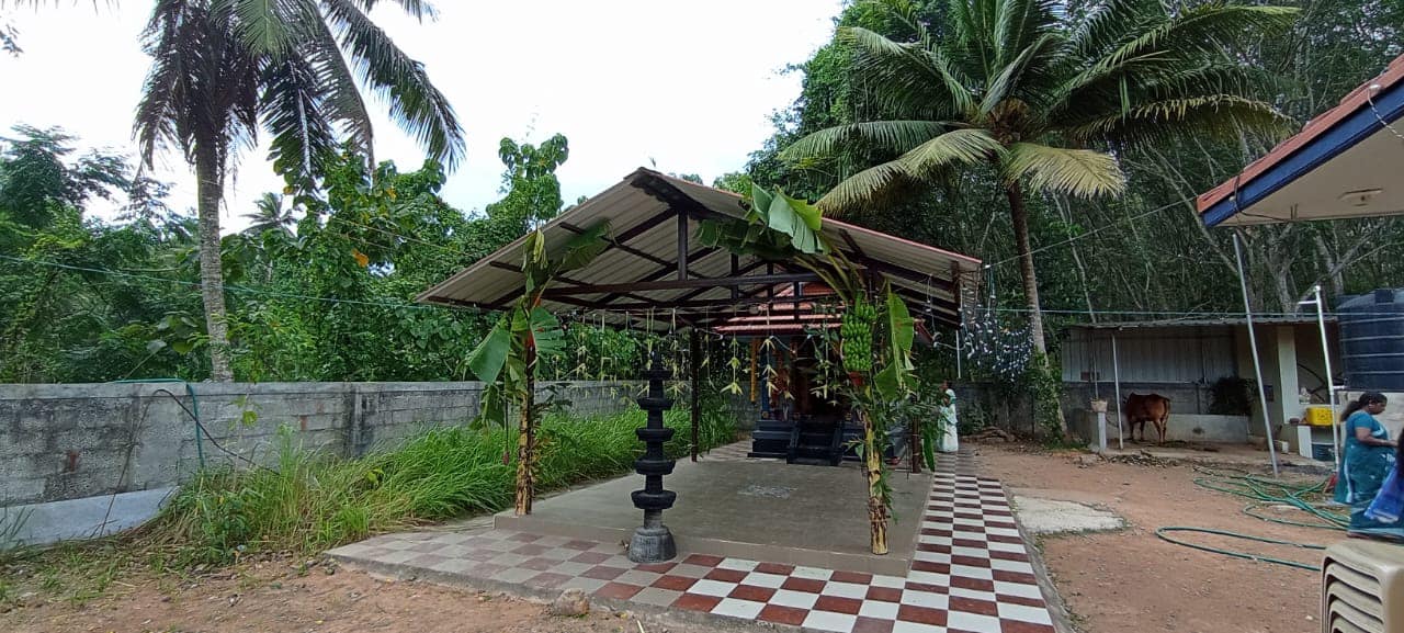 Images of trivandrum Ramavaramanchira krishna Temple