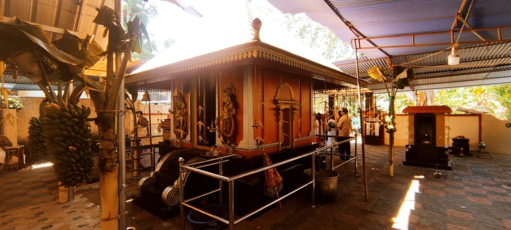 Vellamkulathala devi Temple trivandrum Dresscode