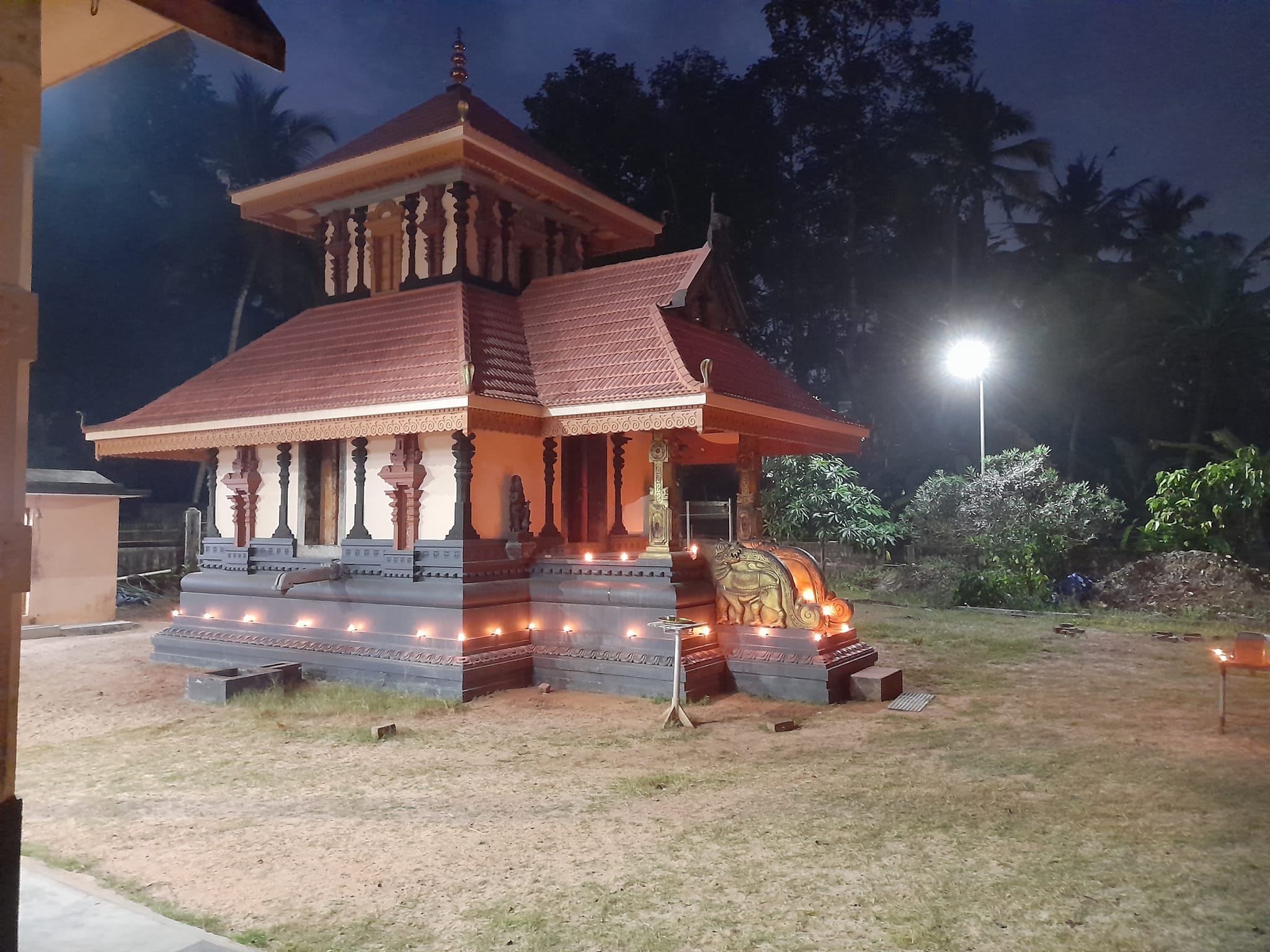  Arayallur Devi Temple trivandrum Dresscode