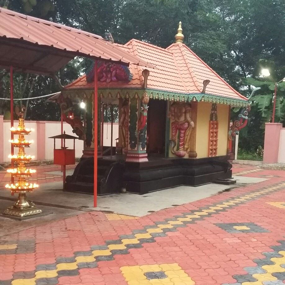  Nellidappara bhadrakali devi temple  is an Shakthi  in Hinduism