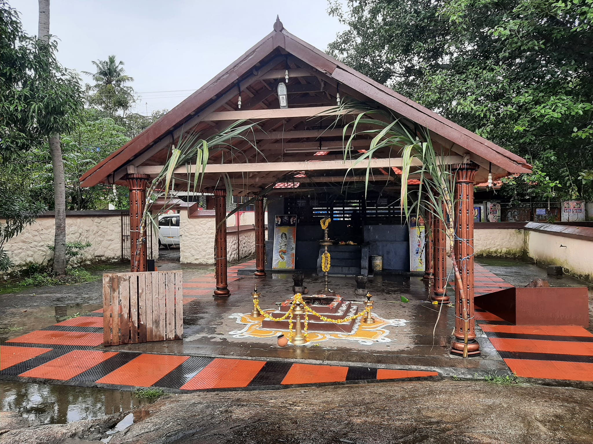 Thrippadapuram Sastha Temple trivandrum Dresscode