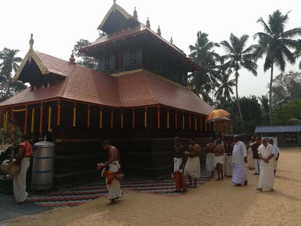 Kulathoor  Phanamugham Devi Temple trivandrum Dresscode