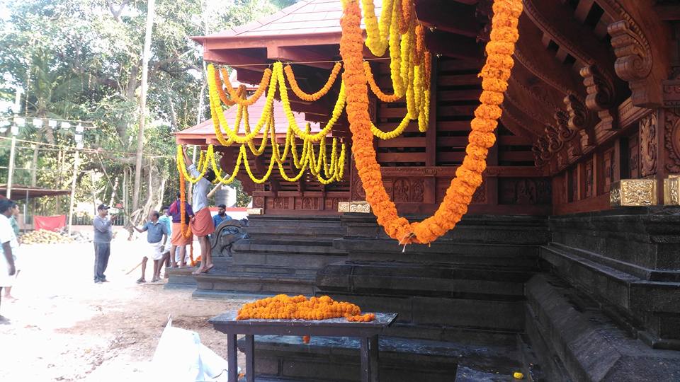 Images of trivandrum Kulathoor  Phanamugham Devi Temple