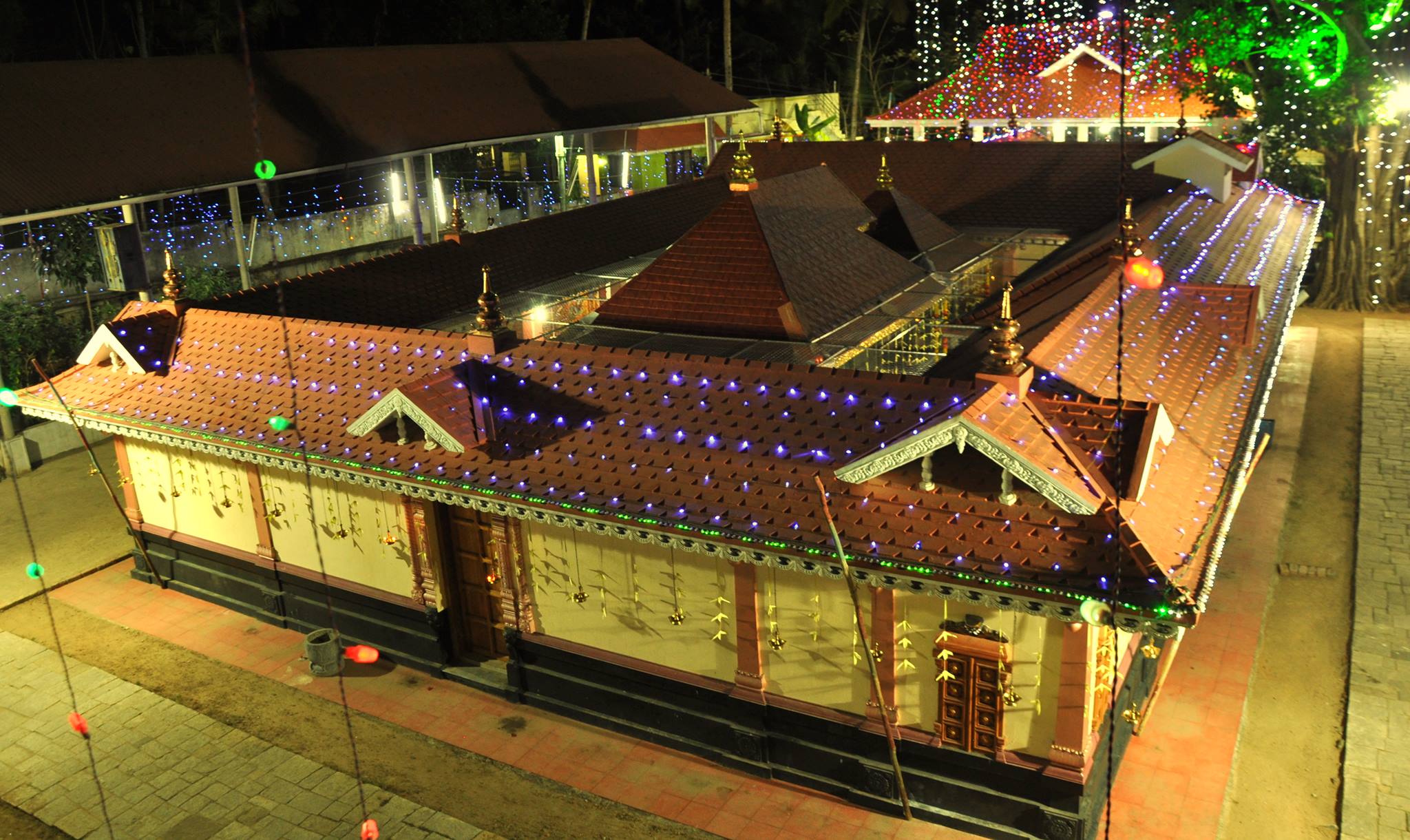 Images of trivandrum Manikandeswaram sasthaTemple