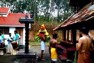  Panappallil Bhagavathy Temple trivandrum Dresscode