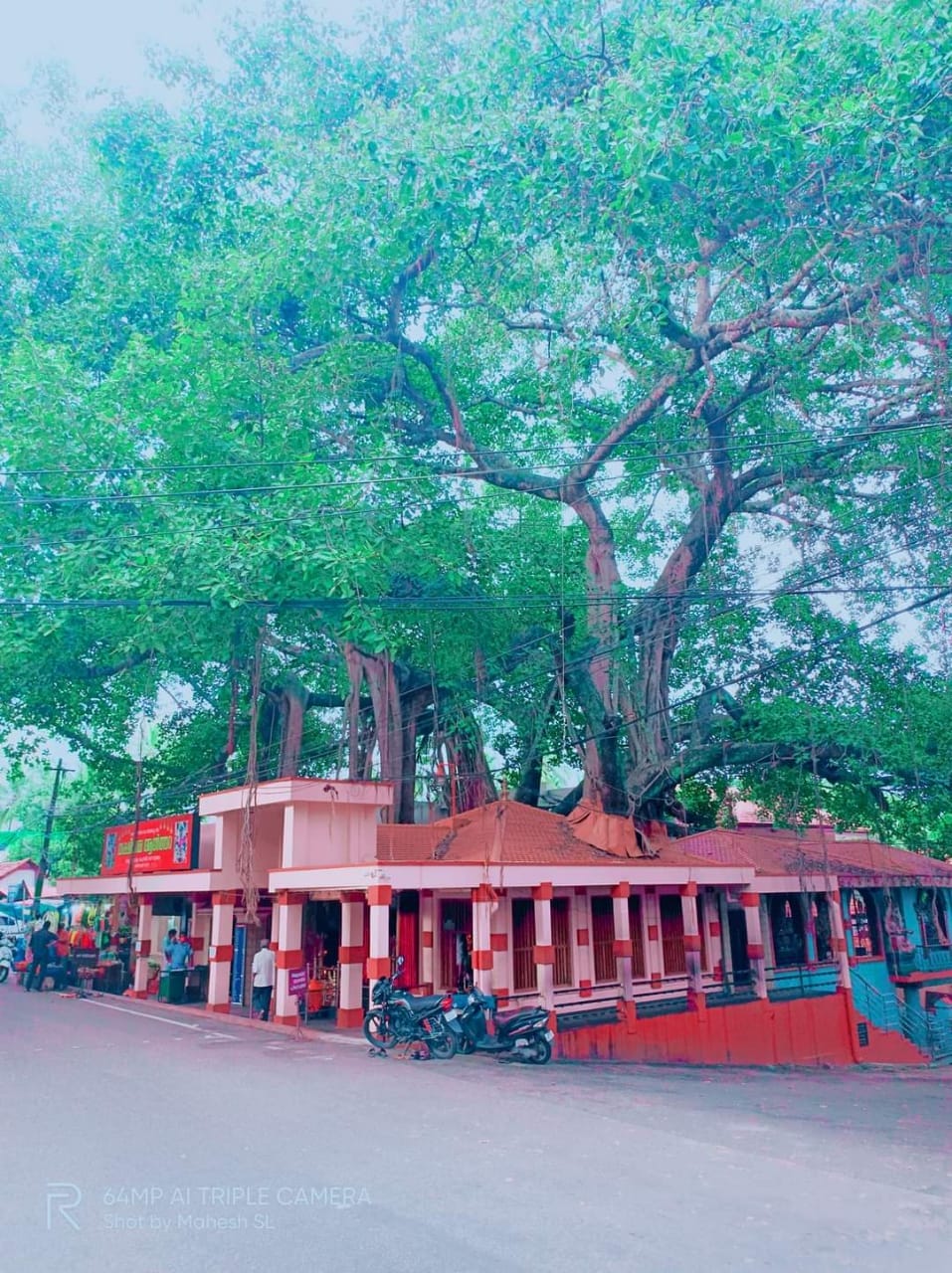 Vellayambalam Yakshi Amman Temple trivandrum Dresscode