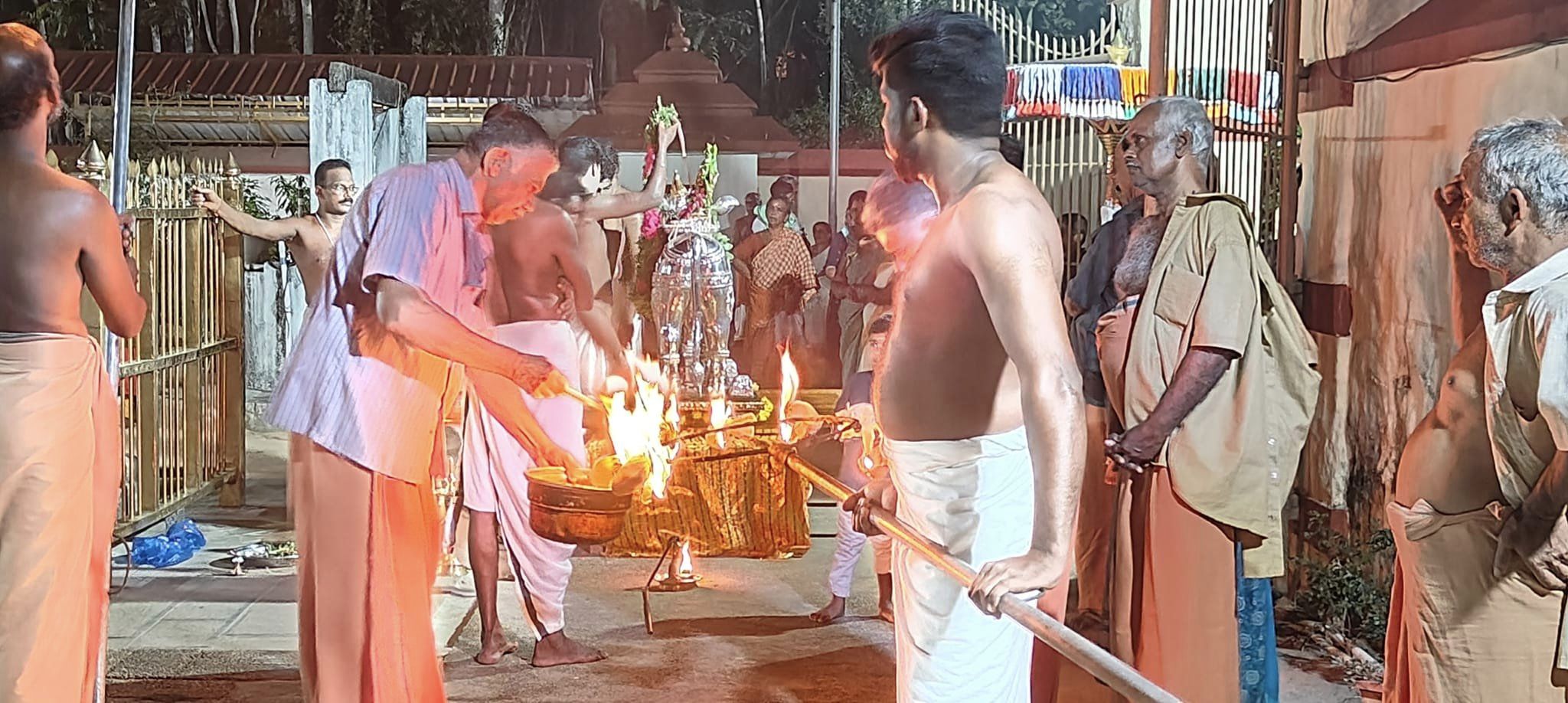 Thiruarangal Sastha Temple trivandrum Dresscode